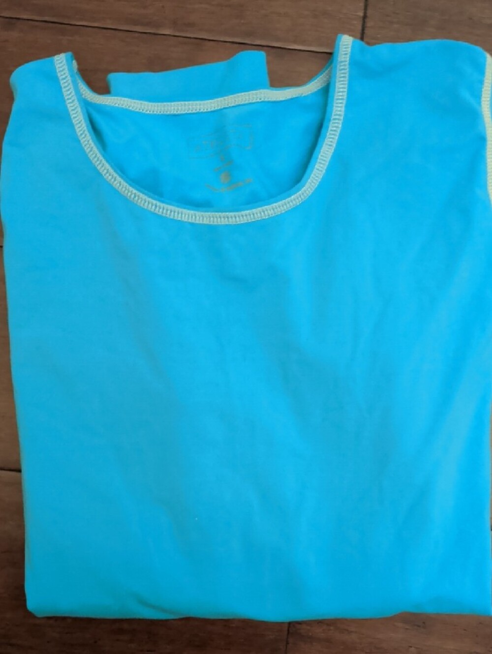 Athleta Aqua Blue Long Sleeve Top with Cream Contrast Stitching - Picture 7 of 7